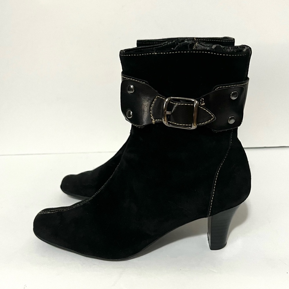 Vintage Aerosoles Black Suede Leather Heel Ankle Bootie Buckle Zipper Size 6.5